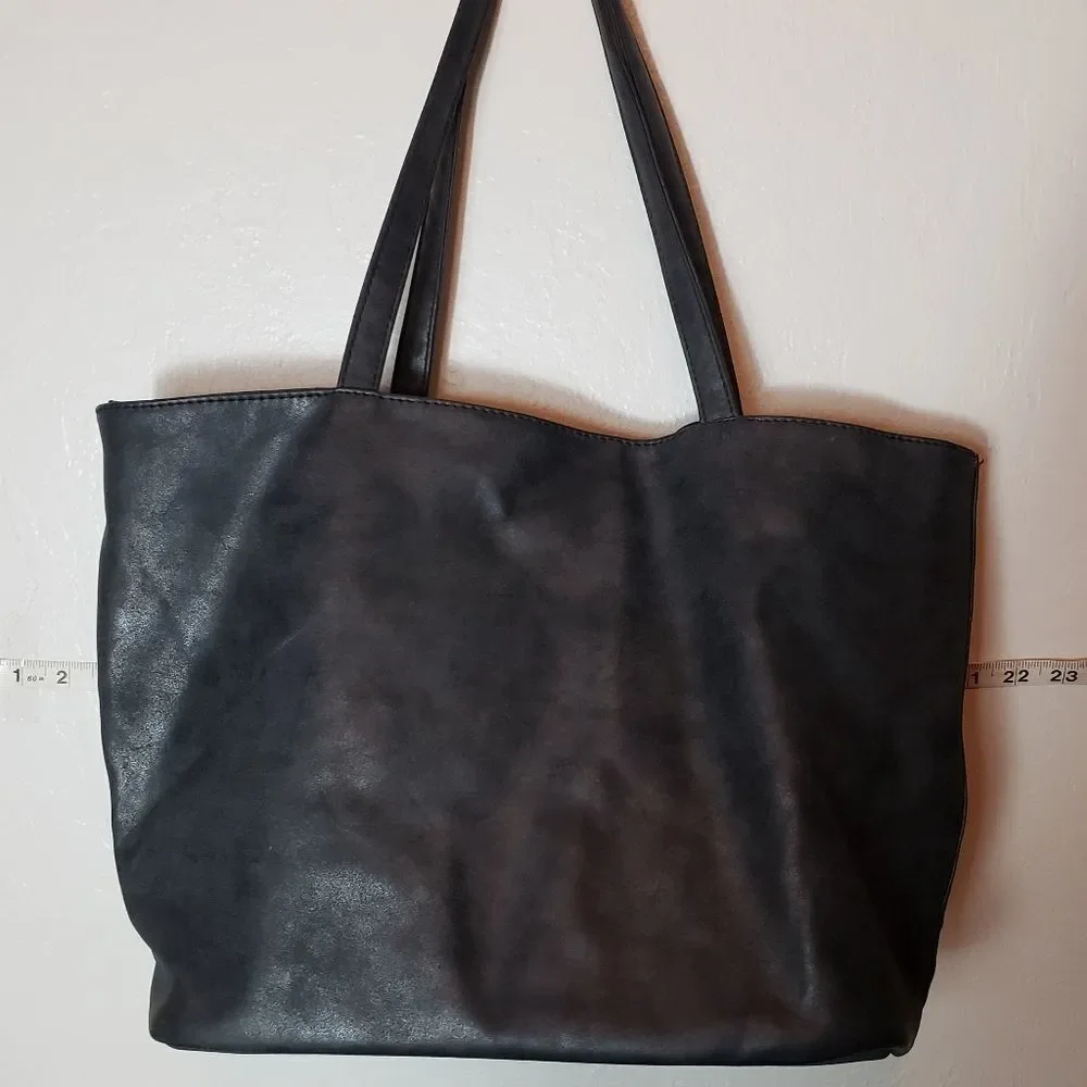 New studded hobo
